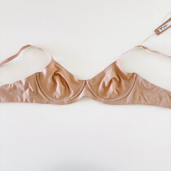 NWT Skims Fits Everybody Unlined Demi Bra - Picture 1 of 3